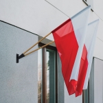 Zestaw: Uchwyt podwójny na flagi czarny + flaga POLSKI 110x70 + styl 120
