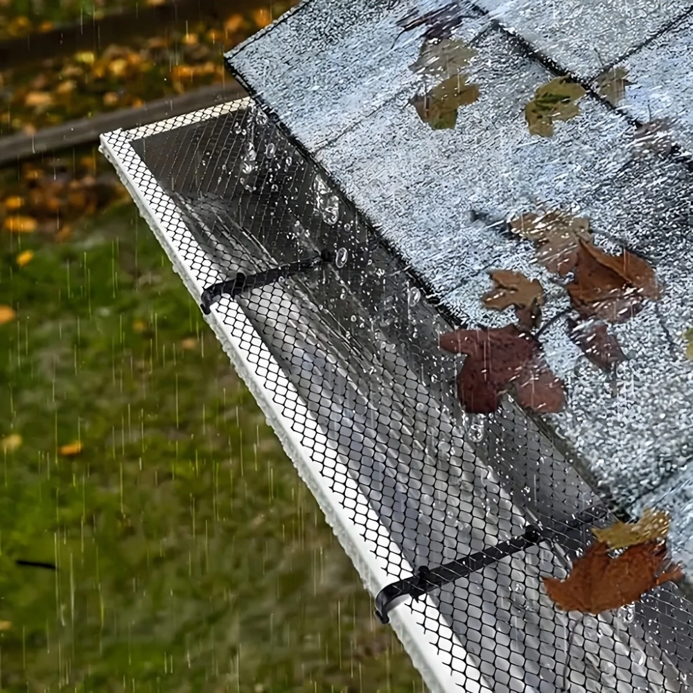 SIATKA NA RYNNY OCHRONNA PRZECIW LIŚCIOM ZANIECZYSZCZENIOM RYNIEN 0,15X6M