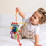 ZABAWKA SENSORYCZNA GRYZAK GRZECHOTKA POPIT DLA NIEMOWLĄT DO WÓZKA AUTA 4W1