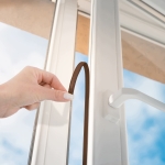 SAMOPRZYLEPNA USZCZELKA DRZWI DRZWIOWA OKIEN OKIENNA EPDM E 6 m BRĄZOWA