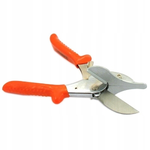 SCHERE ZUM SCHNEIDEN VON PROFILEN MIT SCHEREWINKEL