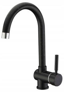 LETE BATTERIESPÜLE. STEHEN MIT EINEM SCHWARZEN AUSGUSS