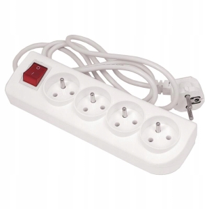 VERLÄNGERUNGSKABEL 1,5 m 4 AUSGÄNGE SCHALTER MIT/U